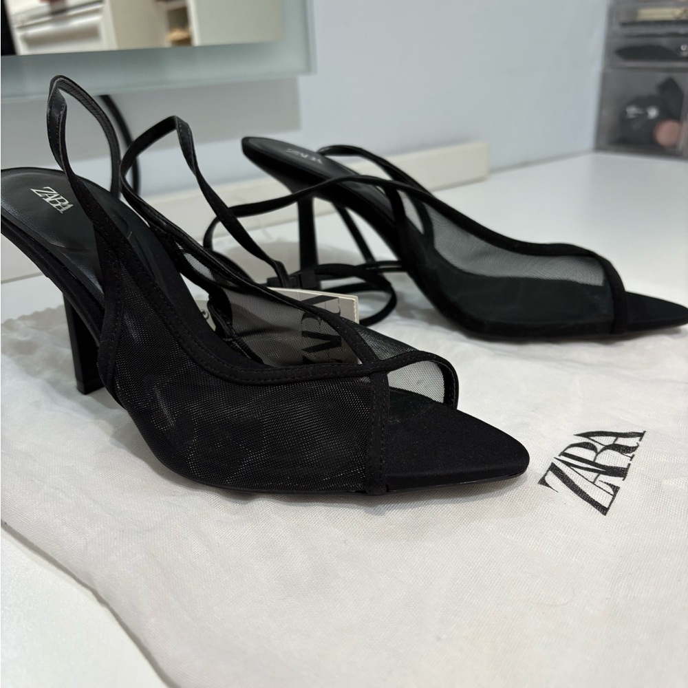 Zara MESH HEELED SANDALS